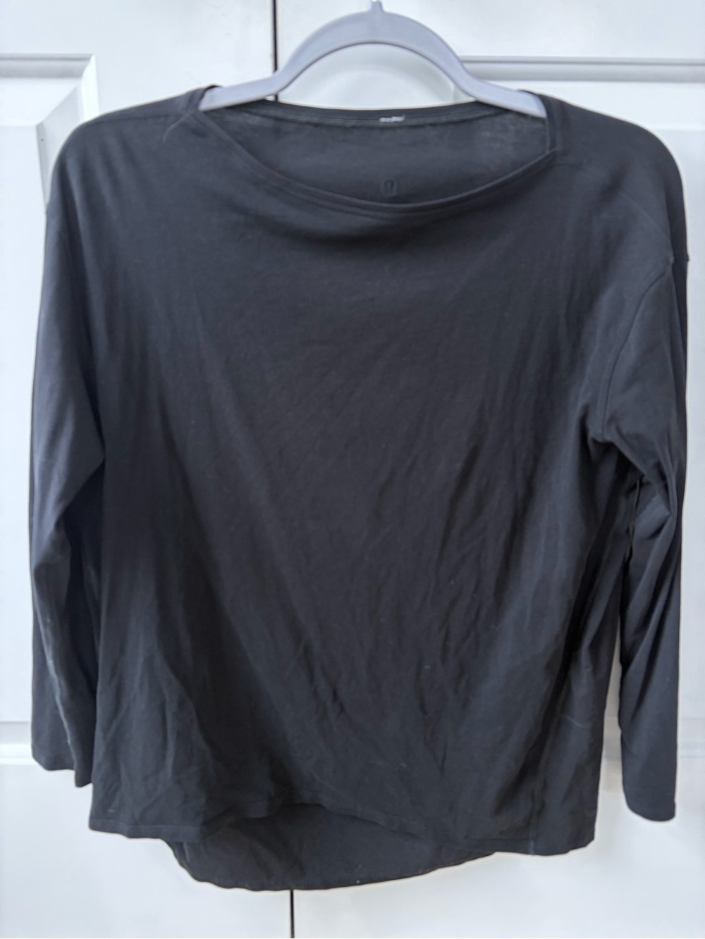 Lululemon Back in Action Long-Sleeve Shirt - Black - Size 6